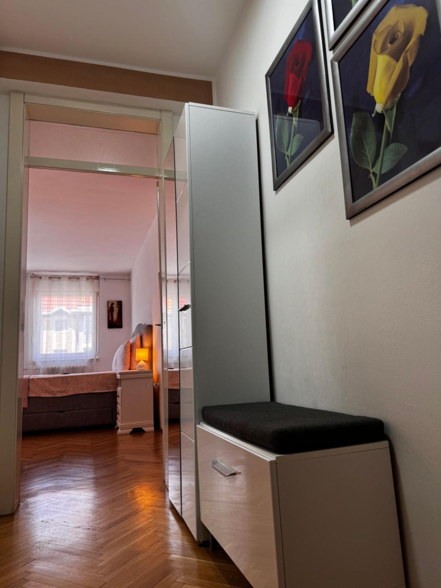 Post Apartmani - Sajam Novi Sad Ngoại thất bức ảnh